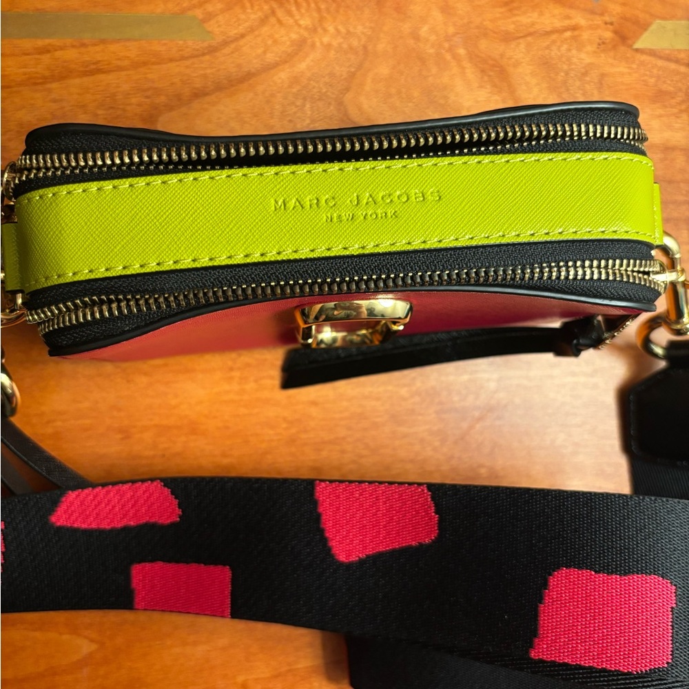 Marc Jacobs Bright Pink and Neon Yellow Snapshot Camera Bag with Patterned Strap - Picture 2 of 3